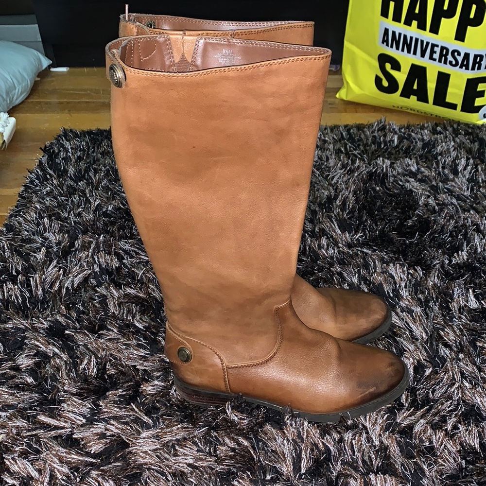 Camel boots